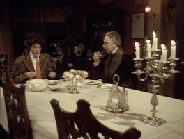 Leela's Table Manners