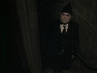 A Rutan changing form